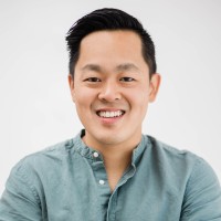 Aaron Ru headshot