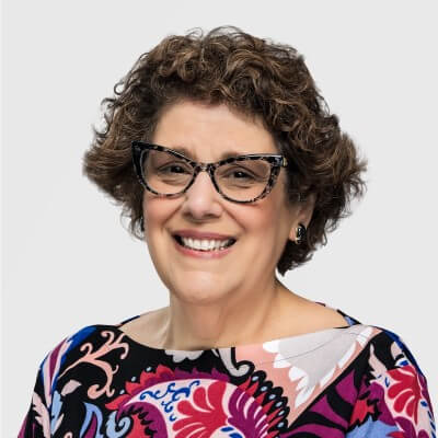 Kim Betancourt headshot