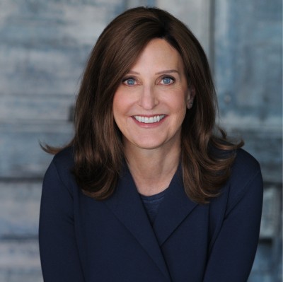 Linda Mandolini headshot