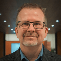 Scott Mitton headshot