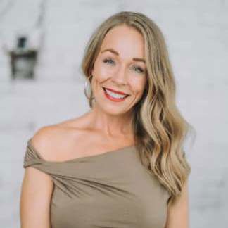 Amy Stockberger headshot