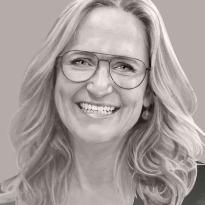 Lisa Davis headshot