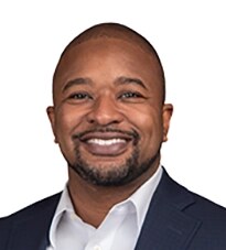 Avery Robinson headshot