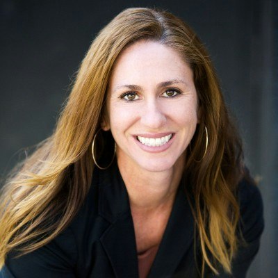 Amanda Brown headshot