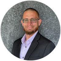 Josh Dolin headshot