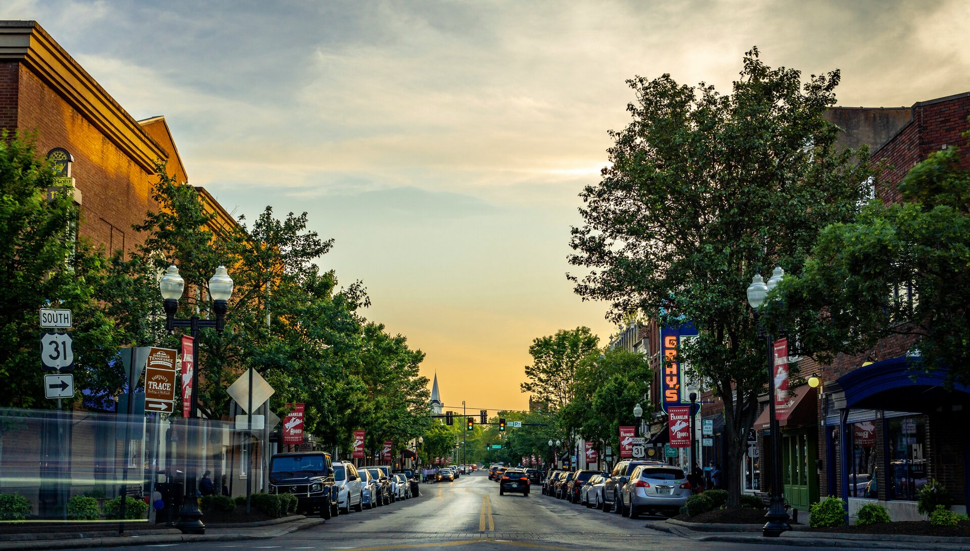 Beyond Nashville: Exploring CRE Opportunities in Knoxville, Franklin, and Chattanooga event banner