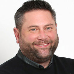 Andrew Davis headshot