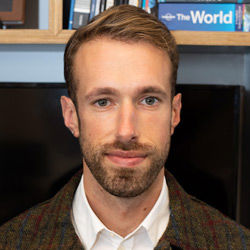 Eli Sokol headshot