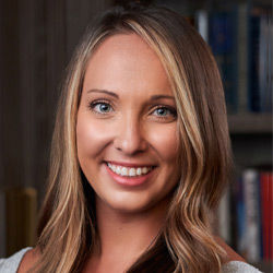 Lisa Hurd headshot